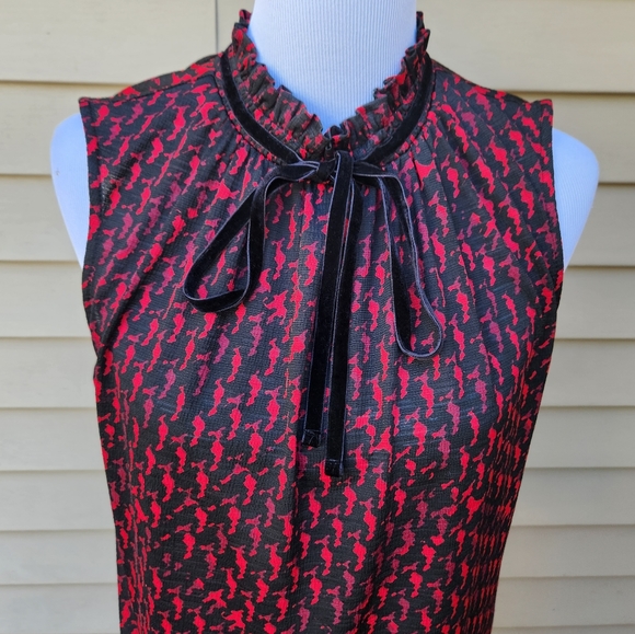 Worthington Shell Blouse Red Black Print Mockneck Bow Detail Sleeveless - Picture 3 of 13